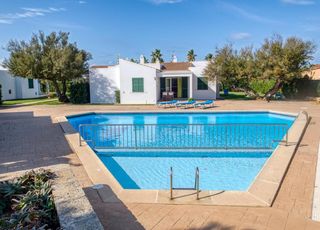 Hotel Las Golondrinas in Cala'n Bosch