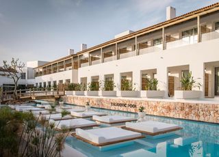 Hotel Suites del Lago in Cala'n Bosch