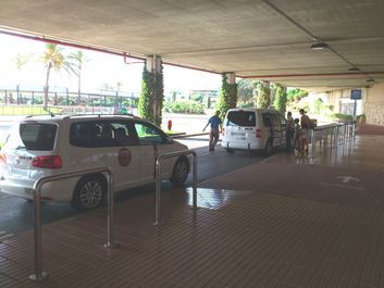 Taxis to Cala Blanca