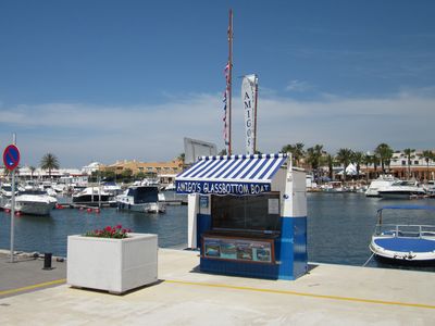 Amigos - Boat trip ticket office