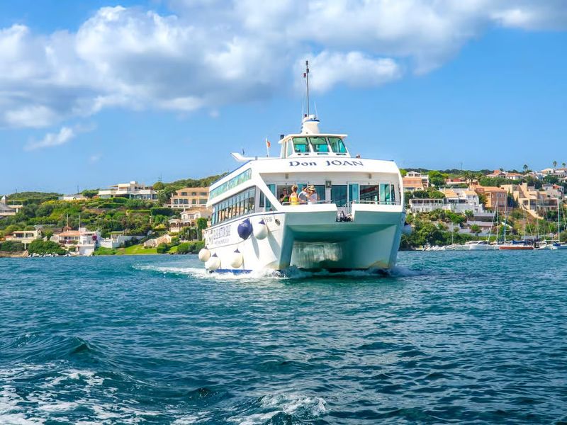 What to do - Boat Trips