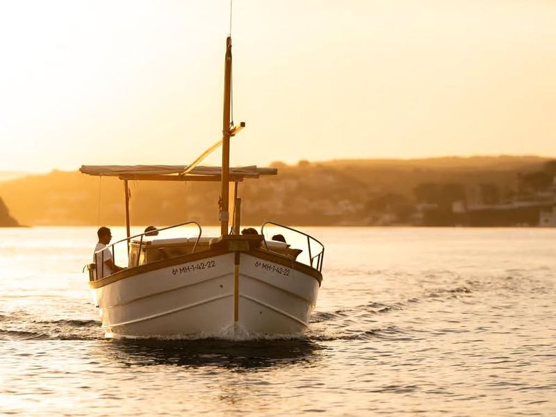 What to do - Boat Trips