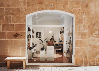 Ciutadella Shopping Visits