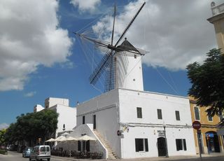 Cala'n Bosch what to see